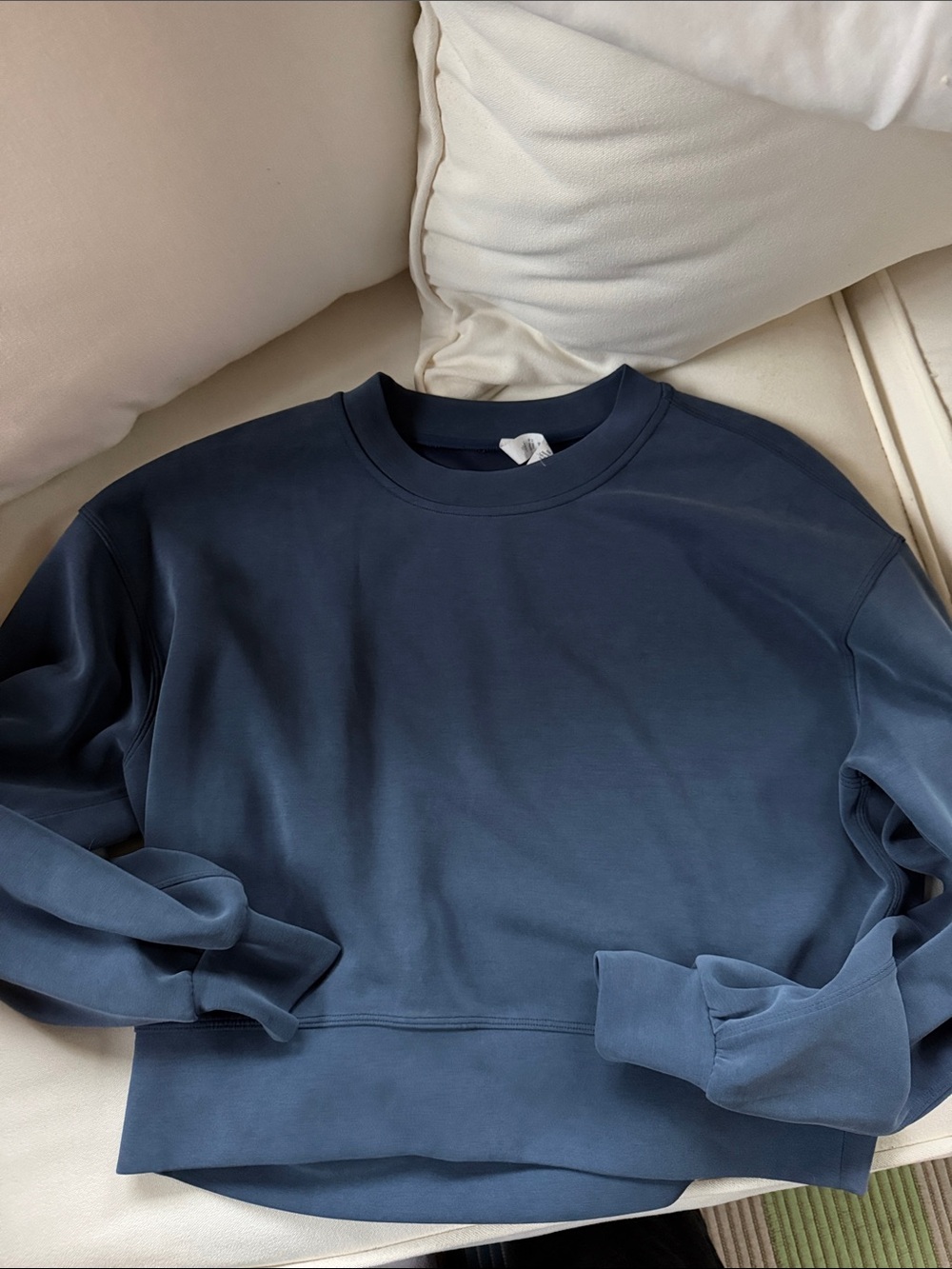 lululemon athletica Women's Navy Crewneck softstreme Sweatshirt